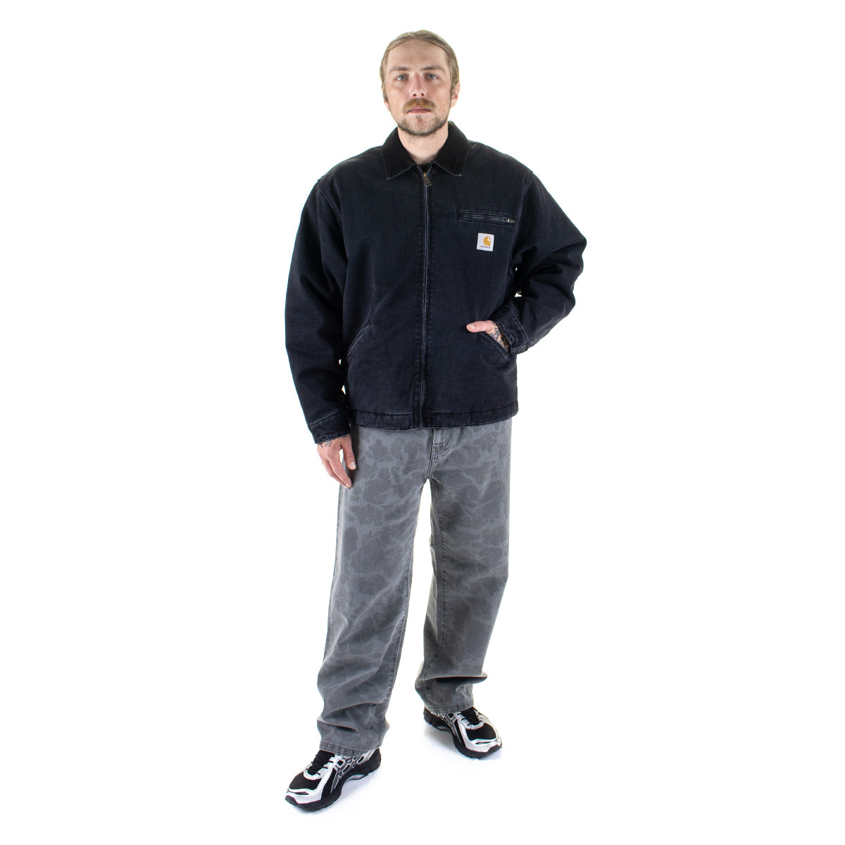Carhartt WIP - Landon Pant
Style # I033755-2I3
Color : Black Camo Duck