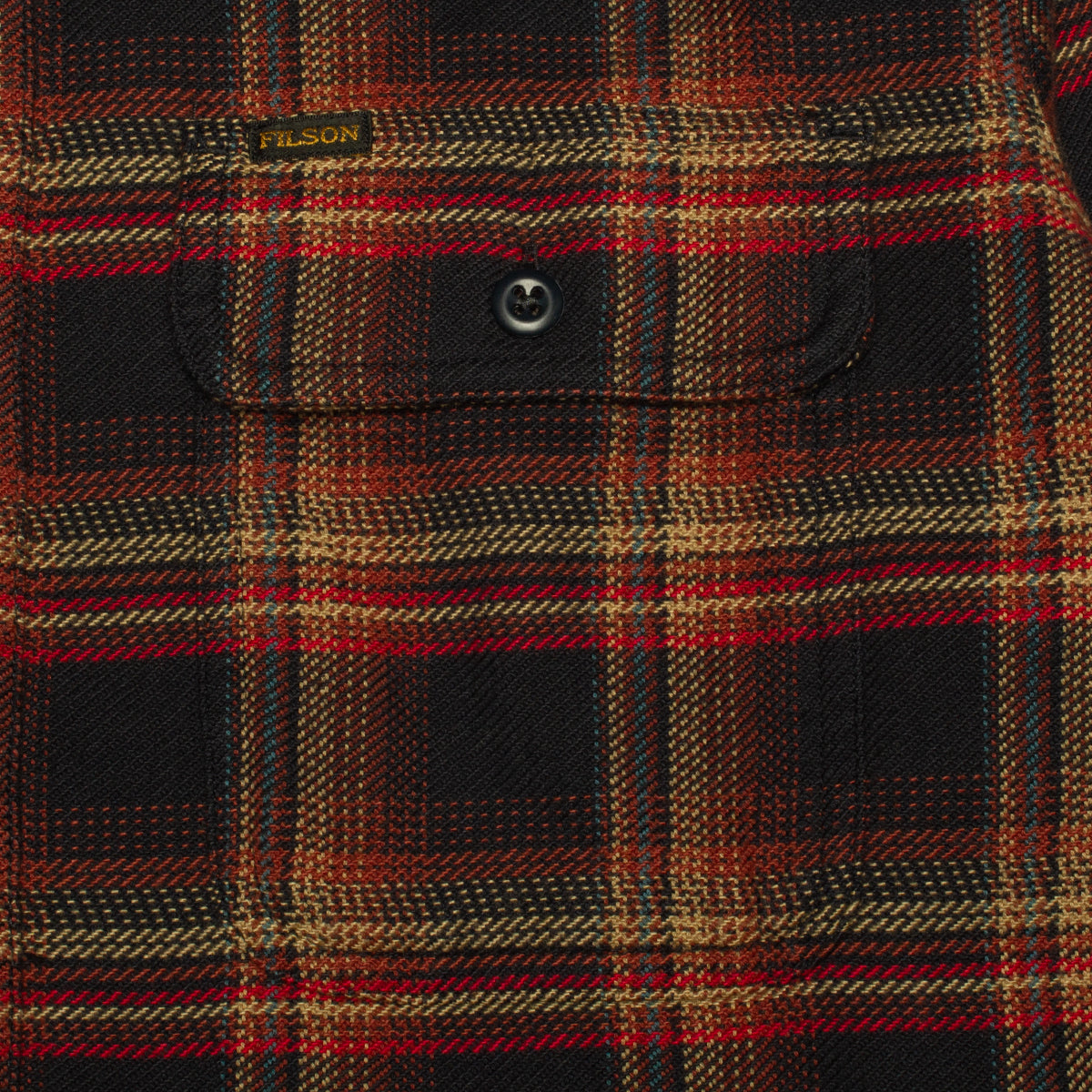 Filson |&nbsp;Vintage Flannel Work Shirt
Style # 11010689
Color : Brick / Rust / Multi