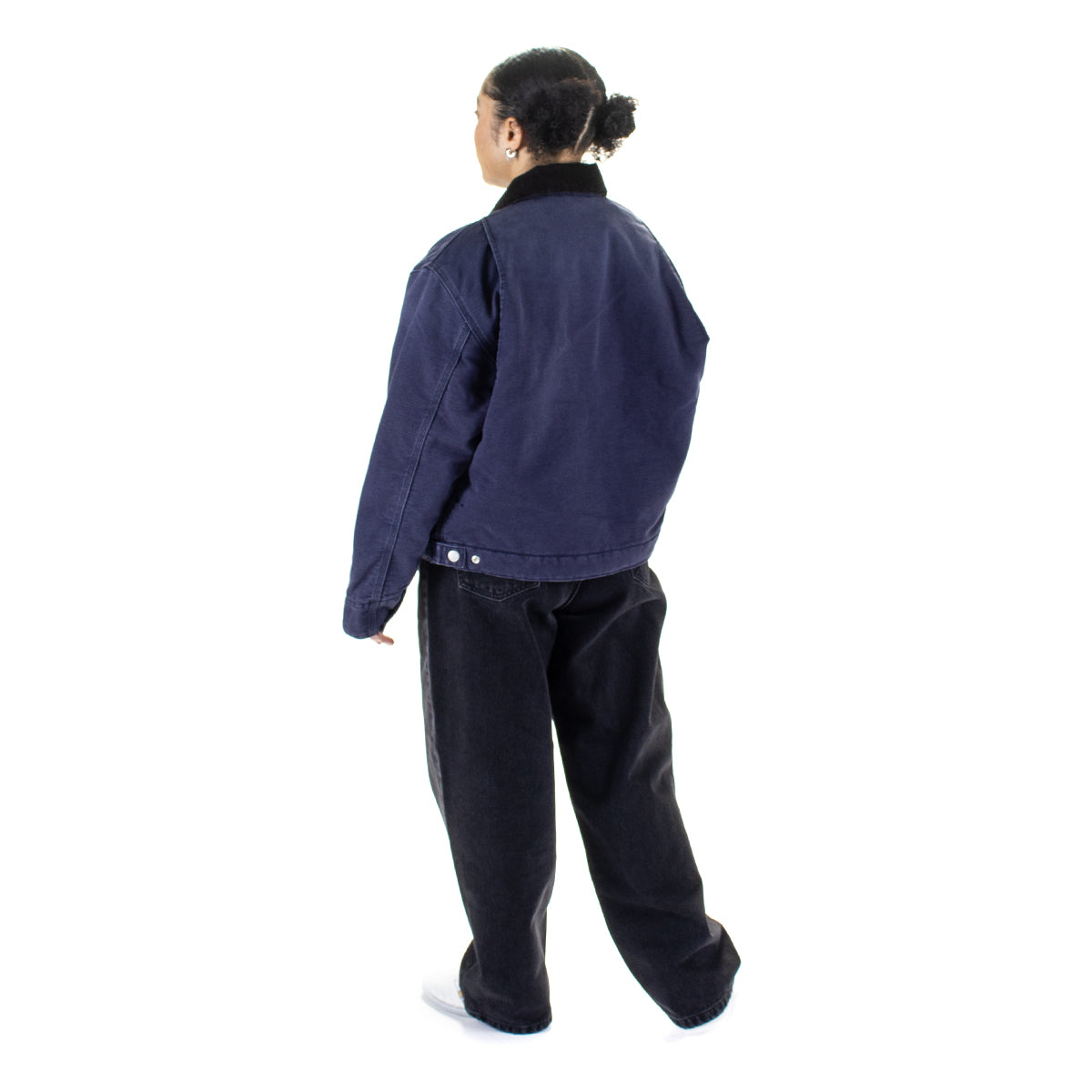 Carhartt WIP - Women's OG Detroit Jacket
Style # I035672-3DT
Color : Dark Navy / Black (Stone Canvas)