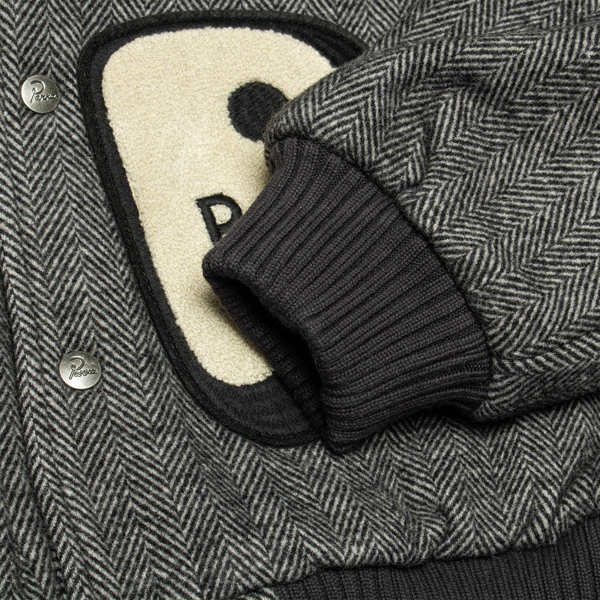 by Parra | Rounded PAR Varsity Jacket
Color : Dark Grey