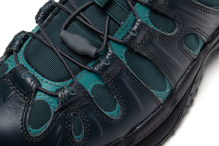 Merrell - Cham Redux
Style # J2007635
Color : Hunter / Graphite