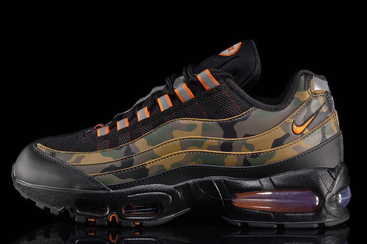 Nike - Air Max 95
Style # HQ1973-001
Color : Black / Safety Orange / Metallic Silver