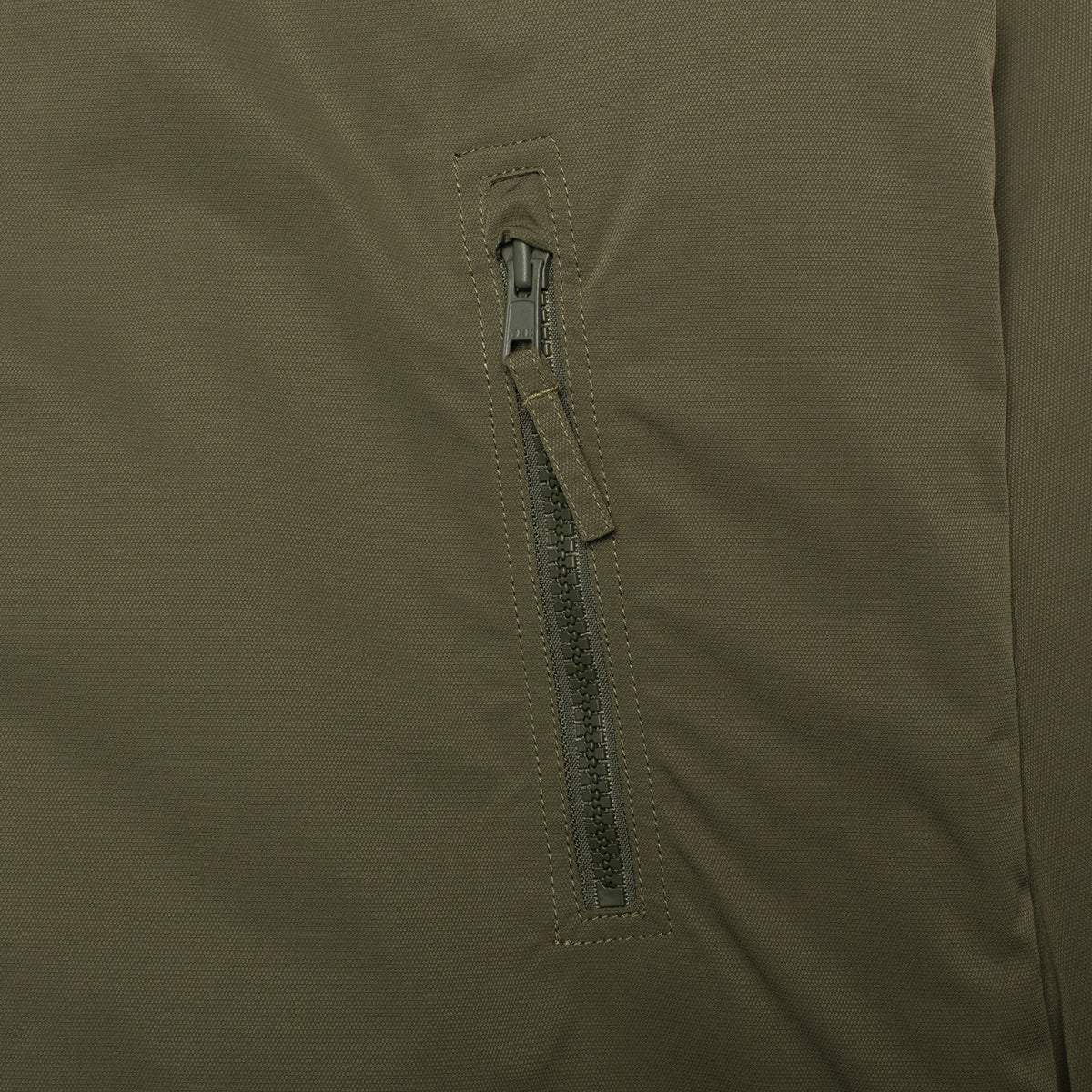 Stussy | Short Military Parka
Style # 115791
Color : Pine