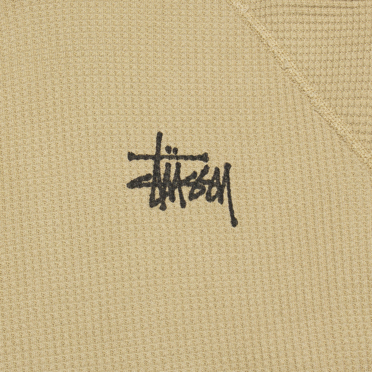 Stussy | Raglan Thermal Basic Stock
Style # 1140356
Color : Sand