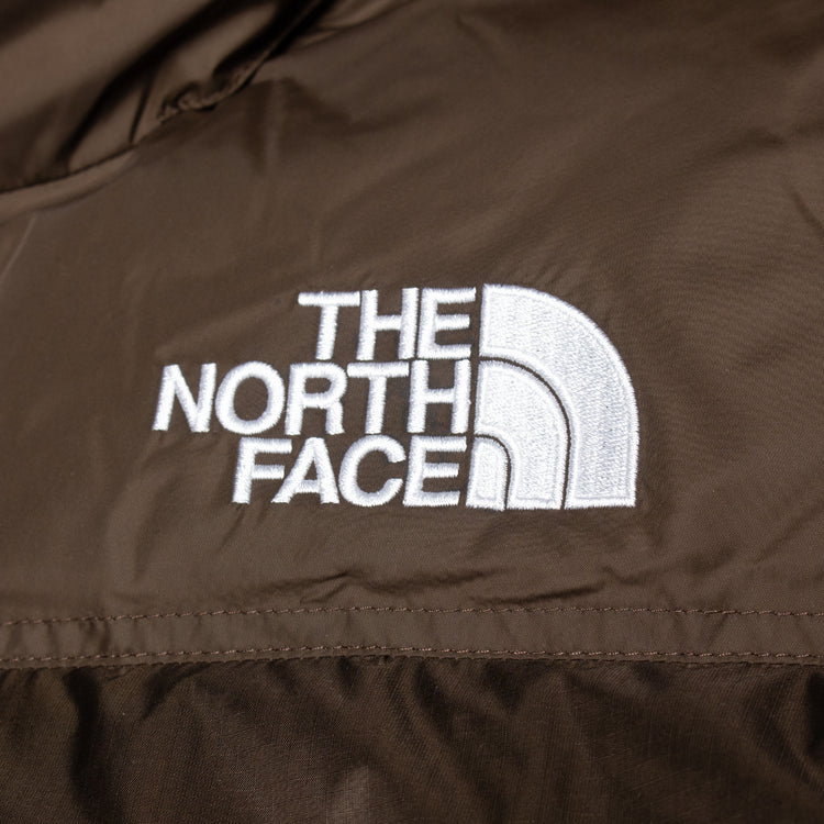 The North Face - Women's 1996 Retro Nuptse Jacket
Style # NF0A3XEONMF1
Color : Dark Chestnut