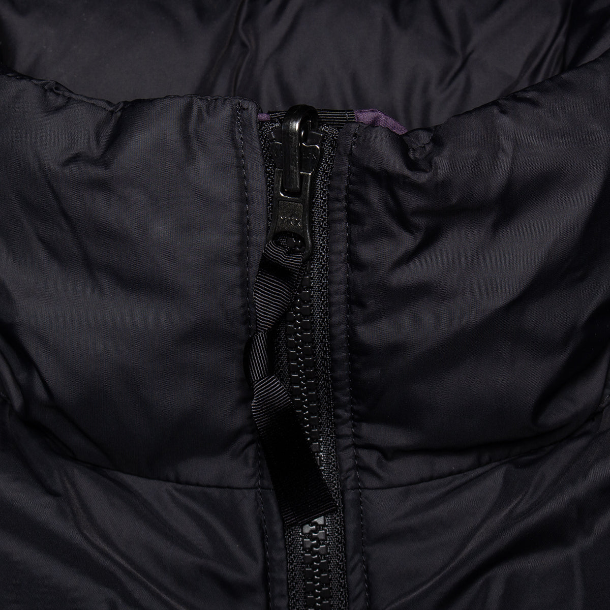 The North Face - Women's 1996 Retro Nuptse Jacket
Style # NF0A3XEOGJI1
Color : Endless Dusk / TNF Black