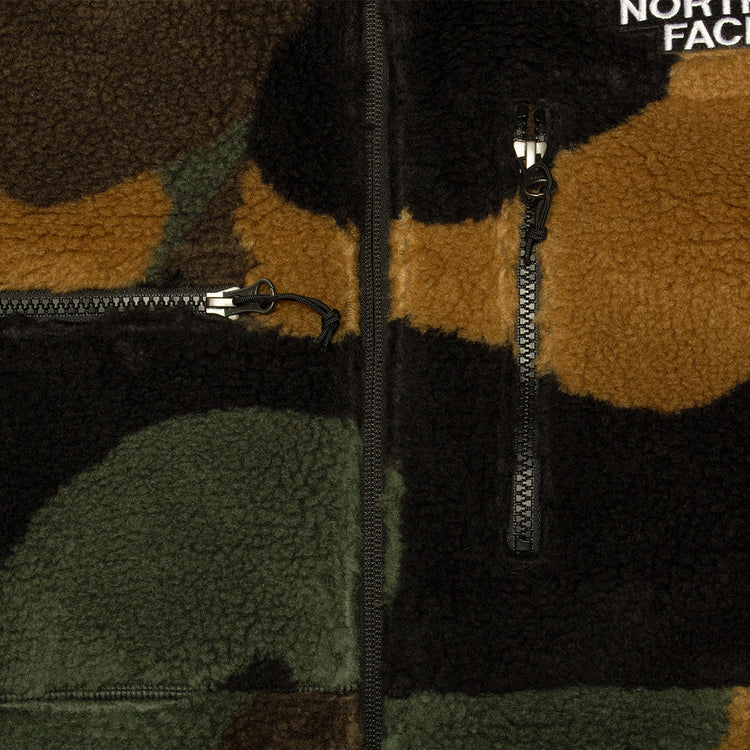 The North Face | Denali X Jacket
Style # NF0A86ZW67I1
Color : TNF Black / Block Camo Pattern