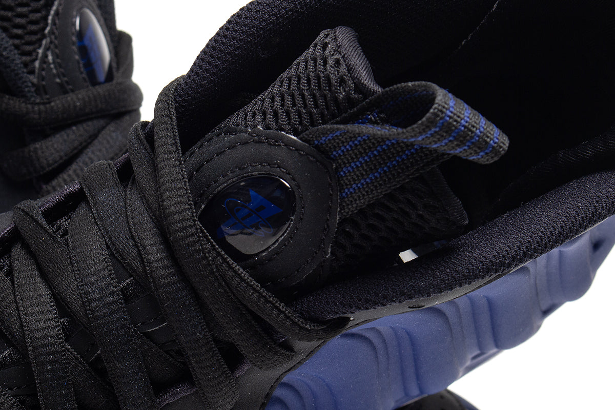 Nike - Air Foamposite One
Style # HJ5195-400
Color : Deep Royal / Black Ice