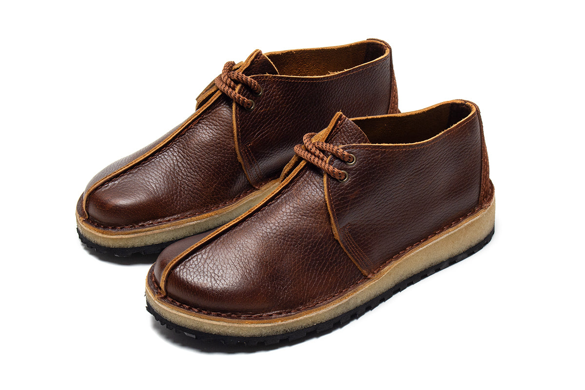 Clarks Original - Trek Scout
Style # 26182502
Color : Nut Brown