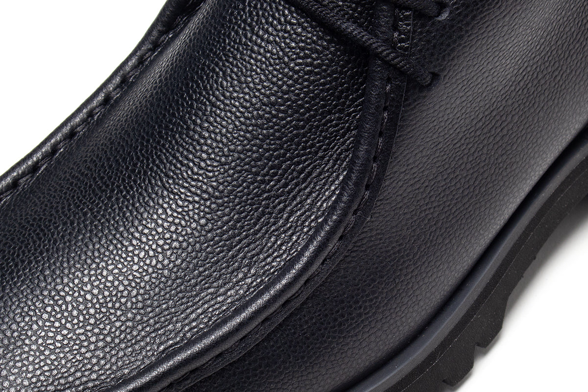 Clarks Original - Walla Yukoner
Style # 26183314
Color : Black Scotch Grain