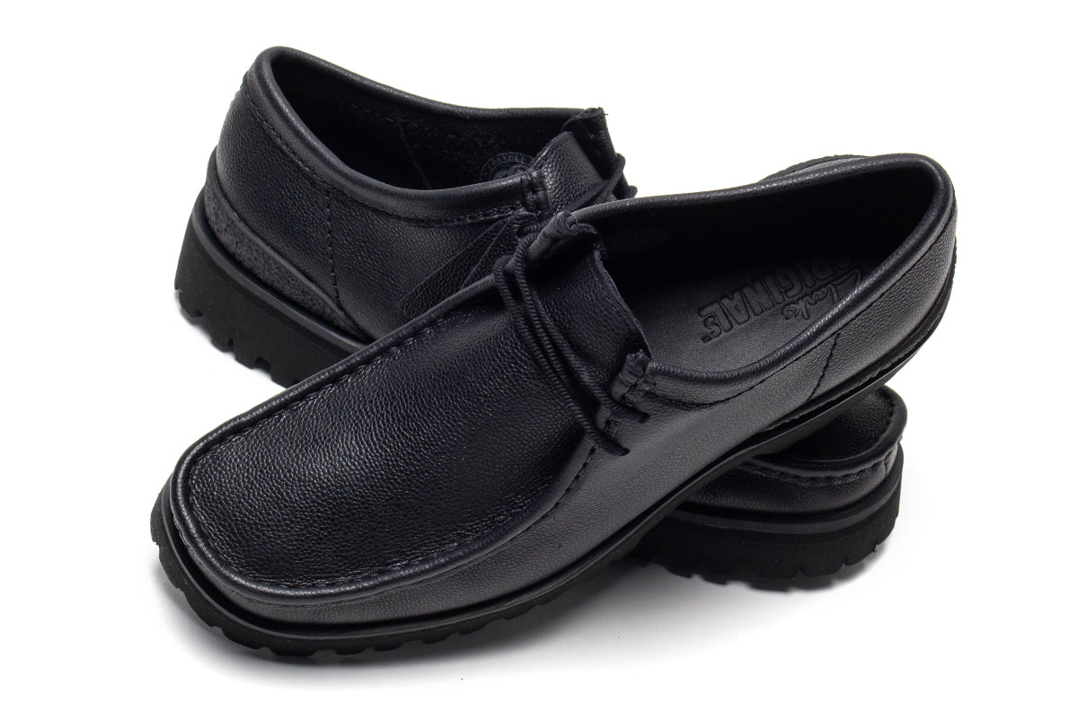 Clarks Original - Walla Yukoner
Style # 26183314
Color : Black Scotch Grain