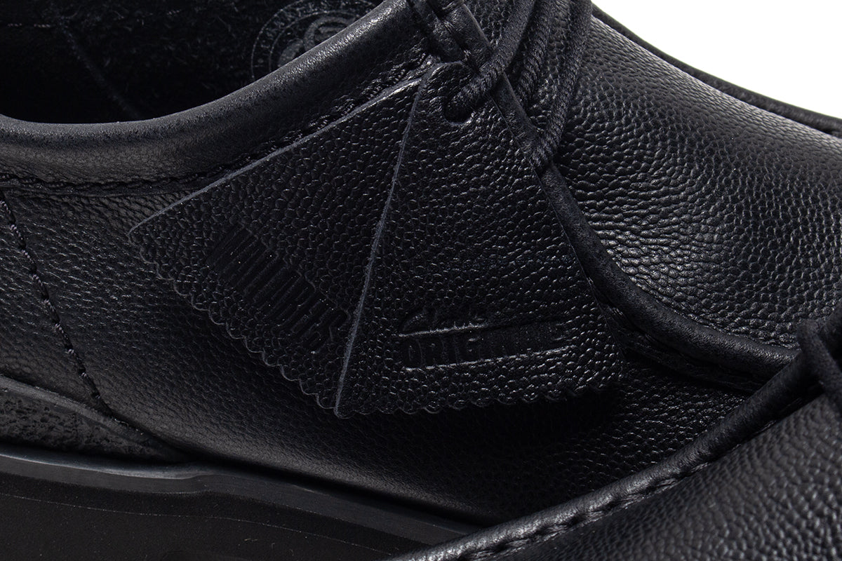 Clarks Original - Walla Yukoner
Style # 26183314
Color : Black Scotch Grain