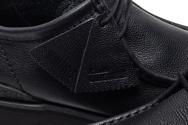 Clarks Original - Walla Yukoner
Style # 26183314
Color : Black Scotch Grain