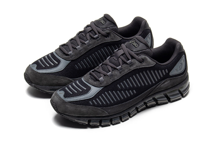 Asics - Gel-Quantum 360 I Amp
Style # 1203A731.001
Color : Black / Graphite Grey