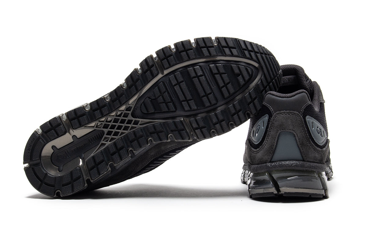 Asics - Gel-Quantum 360 I Amp
Style # 1203A731.001
Color : Black / Graphite Grey