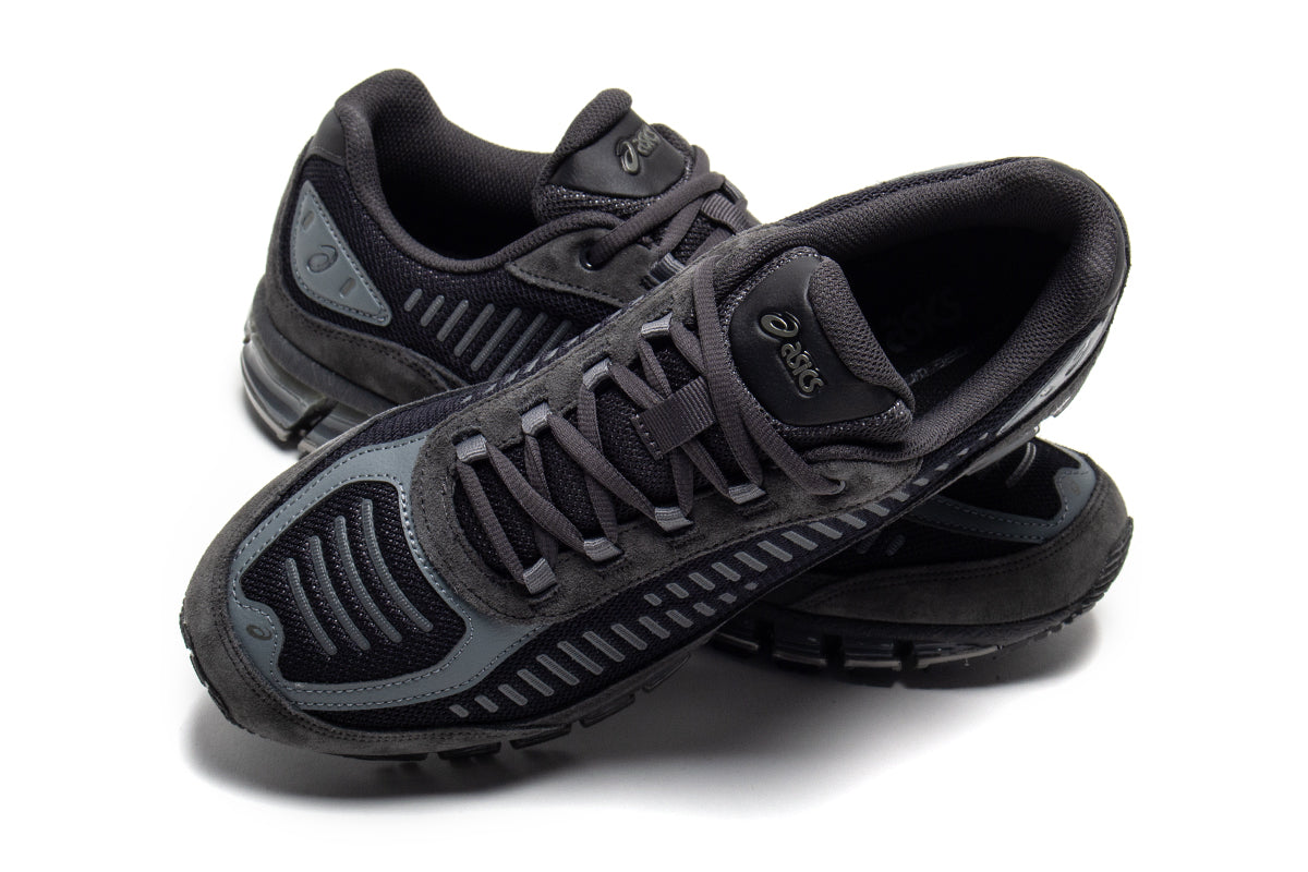Asics - Gel-Quantum 360 I Amp
Style # 1203A731.001
Color : Black / Graphite Grey