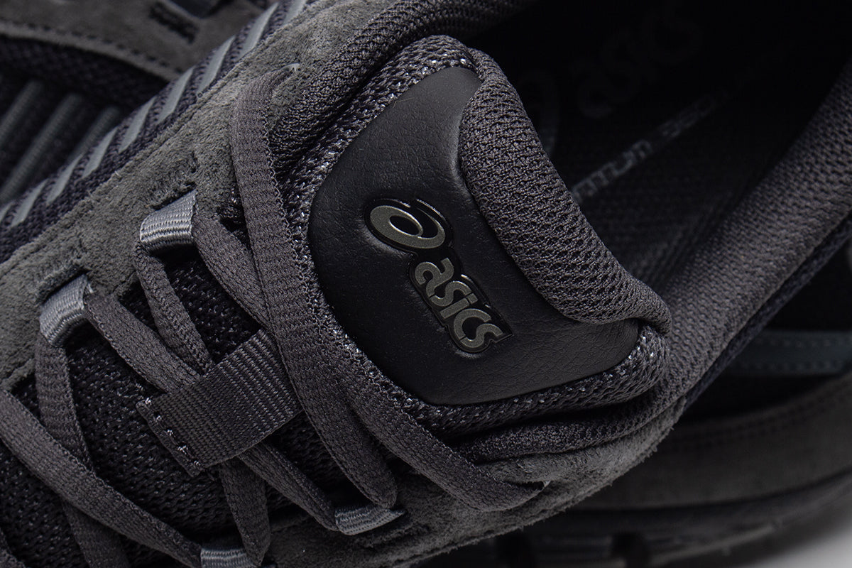 Asics - Gel-Quantum 360 I Amp
Style # 1203A731.001
Color : Black / Graphite Grey