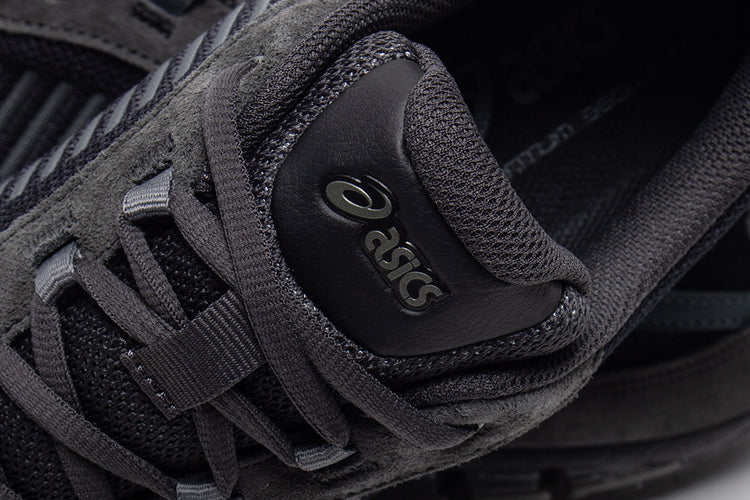 Asics - Gel-Quantum 360 I Amp
Style # 1203A731.001
Color : Black / Graphite Grey