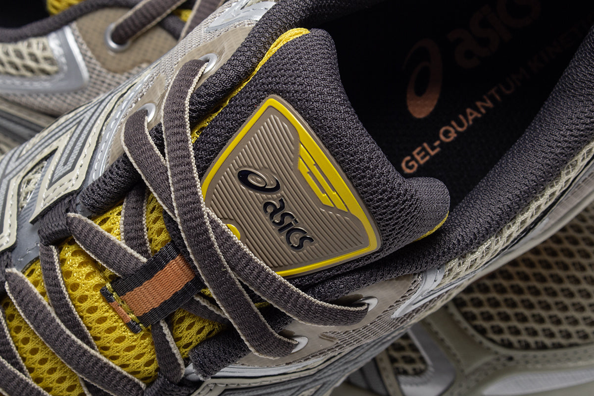 靴 asics GEL-QUANTUM KINETIC GEL-QUANTUM KINETIC | GRAVEL/BLACK | スポーツスタイル メンズ