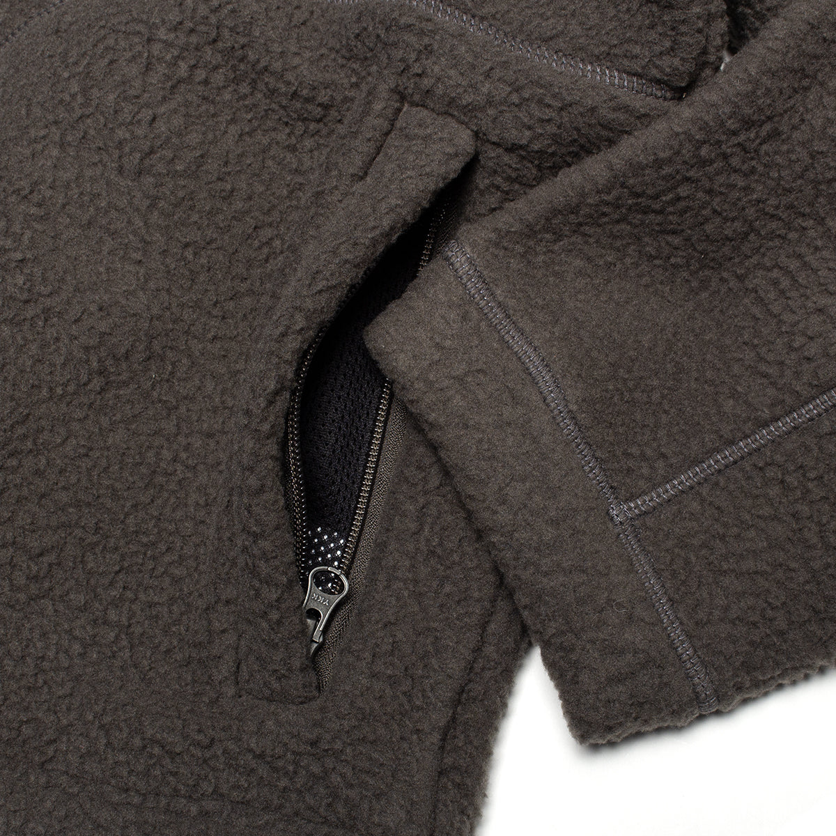 Polar Skate Co. - Roman Fleece Jacket
Color : Dirty Black