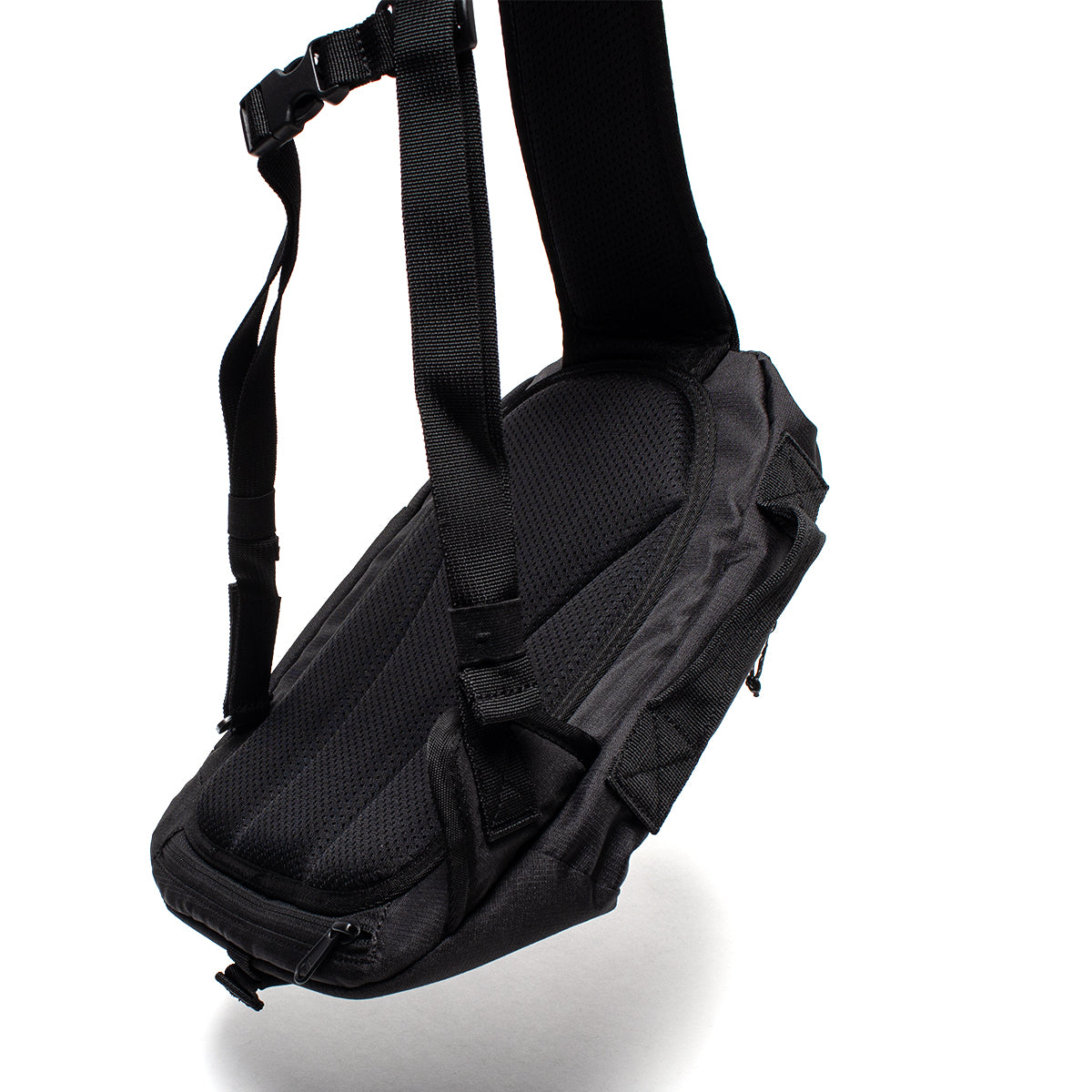 Polar Skate Co. - Resa Sling Bag
Color : Black