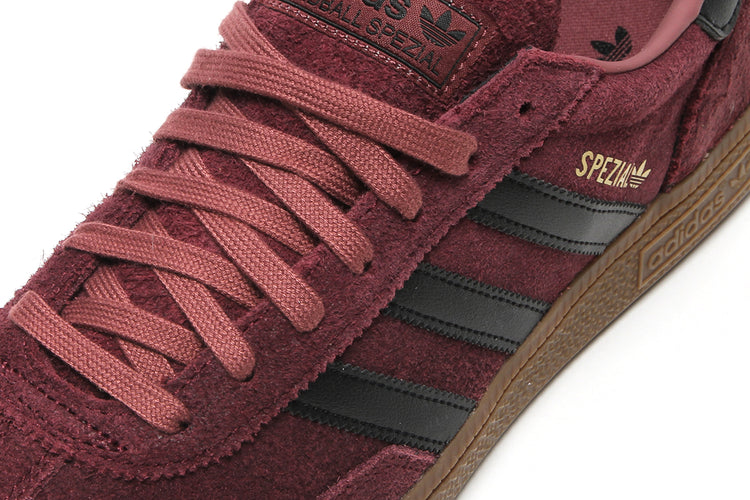Adidas Originals - Handball Spezial
Style # KJ7414
Color : Maroon / Core Black / Gum