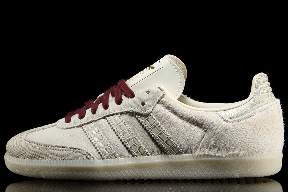 Adidas Originals - Samba OG
Style # KI7234
Color : Cream White / Cream White / Maroon