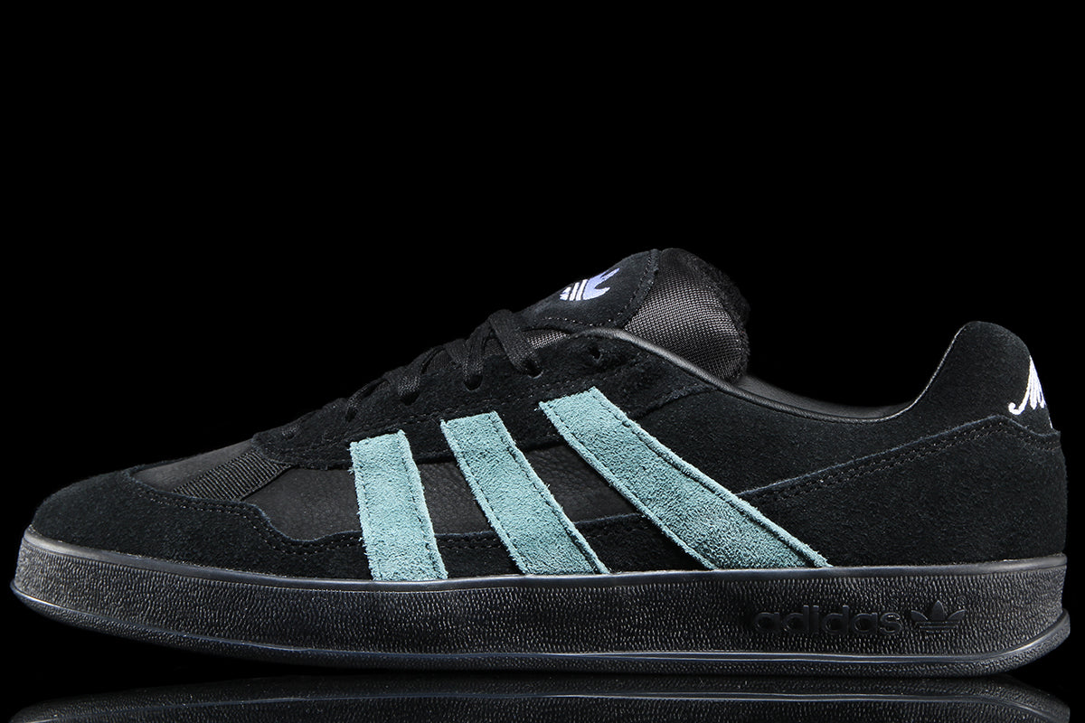 Adidas - Aloha Super
Style # JQ1042
Color : Core Black / Preloved Teal
