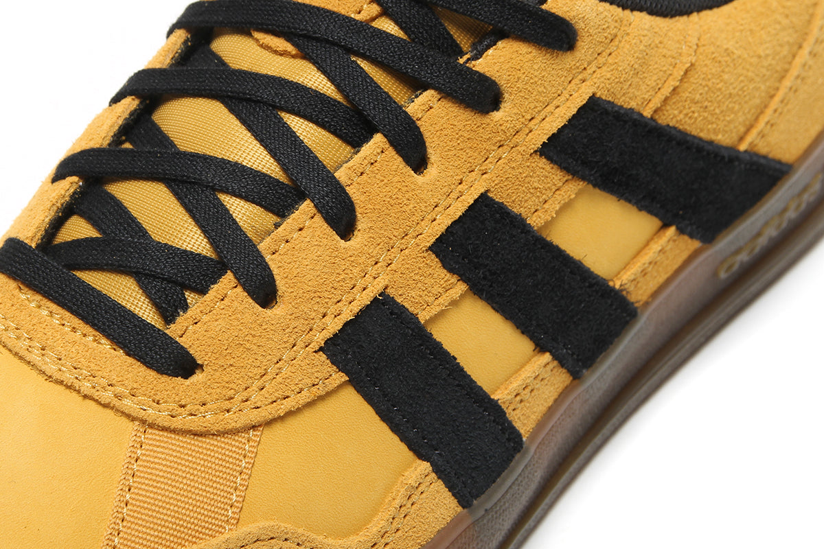Adidas Skateboarding - Aloha Super
Style # HQ4718
Color : Preloved Yellow / Core Black / Gum