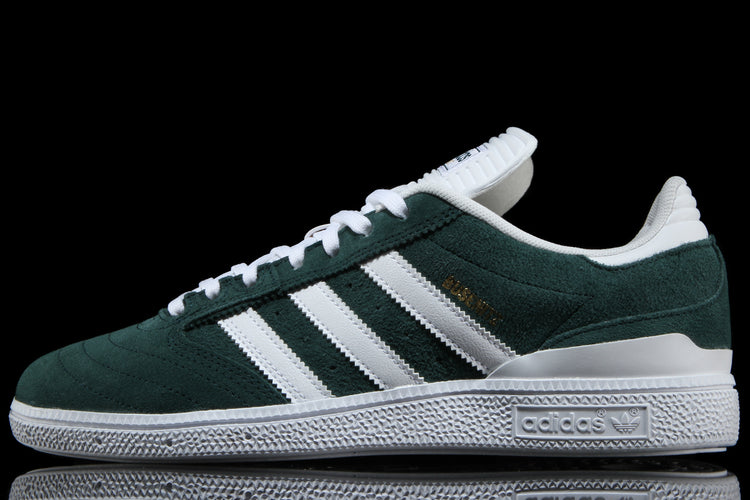 Adidas - Busenitz
Style # HQ7534
Color : Aurora Ivy / Cloud White / Gold Metallic