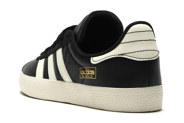 Adidas Skateboarding - Gazelle ADV
Style # KK0262
Color : Core Black / Cream White / Gold Metallic