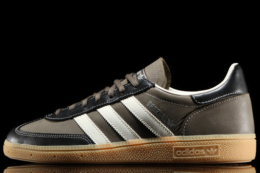 Adidas Originals - Handball Spezial
Style # KJ7417
Color : Branch / Cream White / Core Black