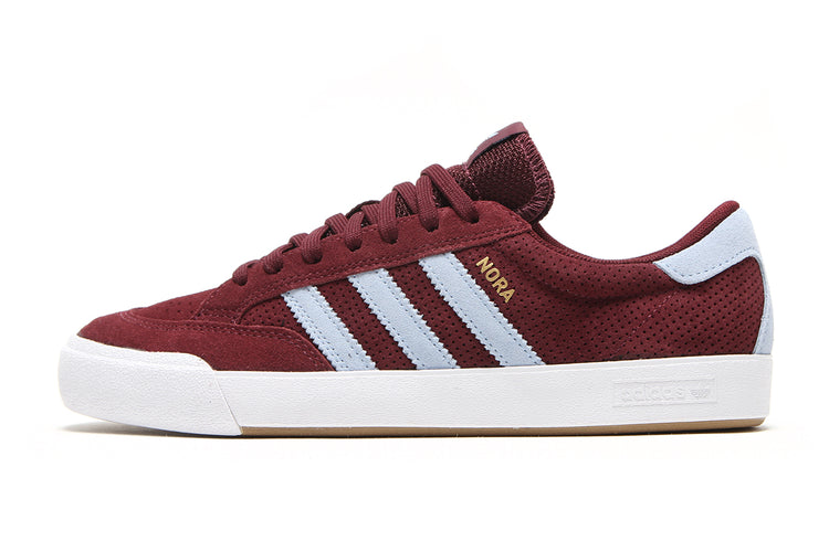 Adidas - Nora
Style # HQ4698
Color : Maroon / Clear Sky / Cloud White