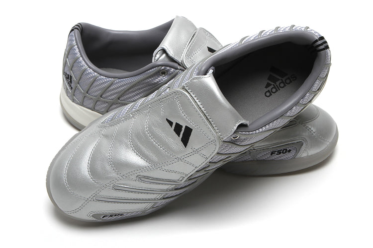 Adidas Originals - F50 Sala
Style # HQ9242
Color : Metallic Silver