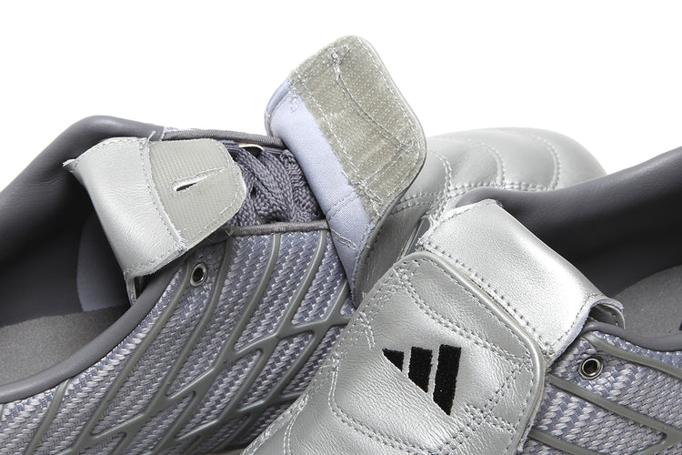 Adidas Originals - F50 Sala
Style # HQ9242
Color : Metallic Silver