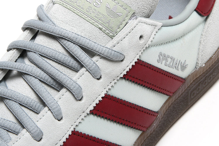 Adidas Originals - Handball Spezial
Style # IH6595
Color : Lt Green / Burgundy