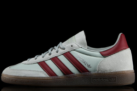 Adidas Originals - Handball Spezial
Style # IH6595
Color : Lt Green / Burgundy