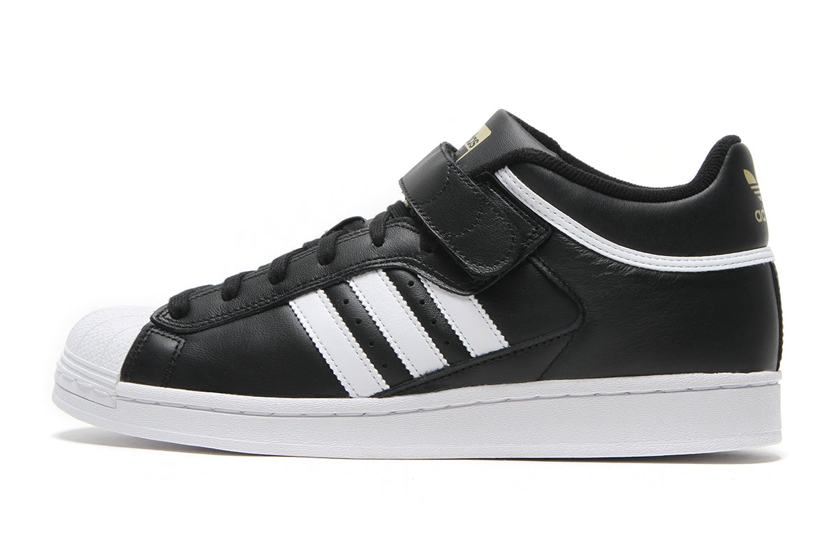 Adidas - Pro Shell ADV
Style # HQ9418
Color : Core Black / Footwear White