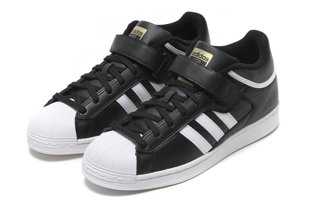 Adidas - Pro Shell ADV
Style # HQ9418
Color : Core Black / Footwear White