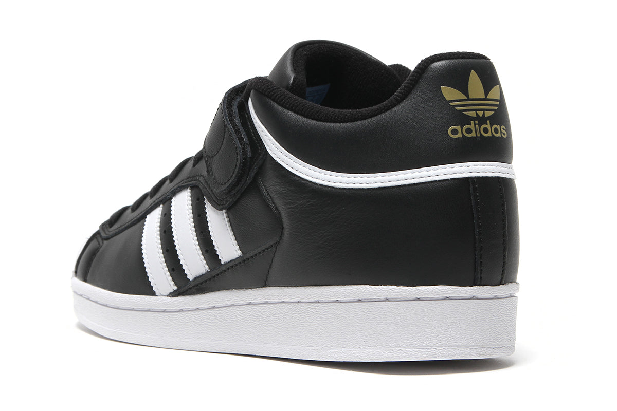 Adidas - Pro Shell ADV
Style # HQ9418
Color : Core Black / Footwear White