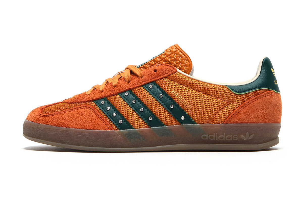 Adidas - Gazelle x Hardies
Style # KI7011
Color : Rustic Orange / Collegiate Green