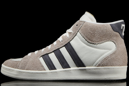 Adidas - Superskate
Style # HQ4816
Color : Off White / Cream / Slate