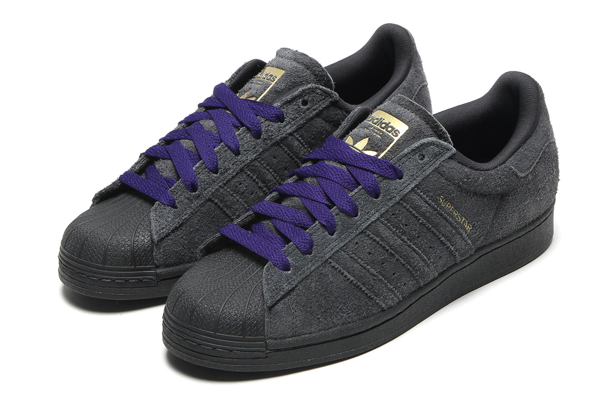 Adidas - Superstar ADV
Style # JR7409
Color : Carbon / Carbon / Collegiate Purple