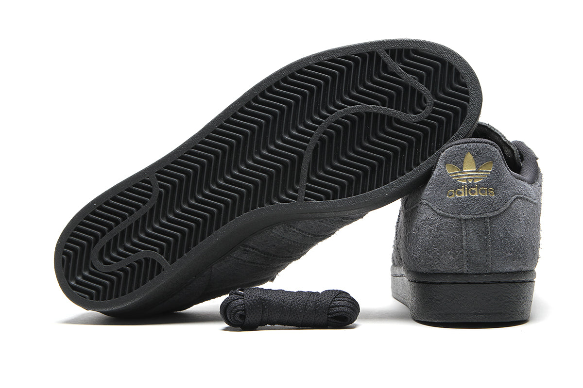 Adidas - Superstar ADV
Style # JR7409
Color : Carbon / Carbon / Collegiate Purple