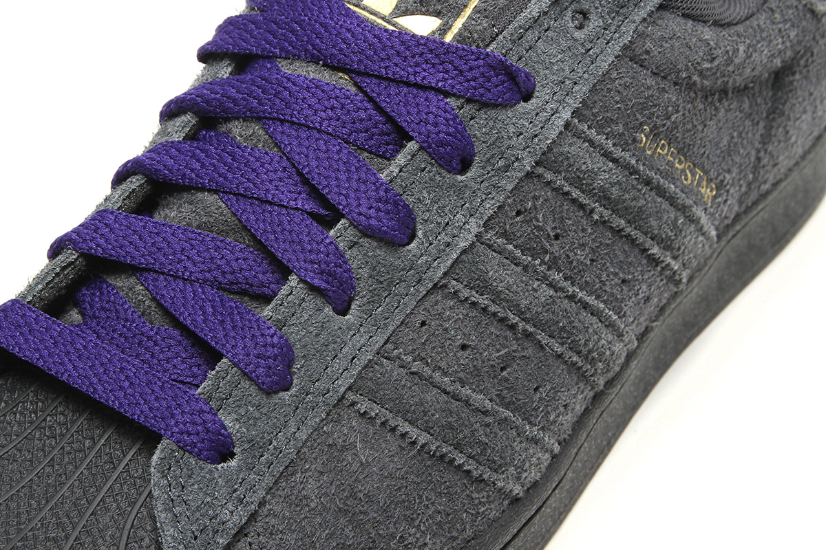 Adidas - Superstar ADV
Style # JR7409
Color : Carbon / Carbon / Collegiate Purple