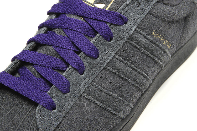 Adidas - Superstar ADV
Style # JR7409
Color : Carbon / Carbon / Collegiate Purple