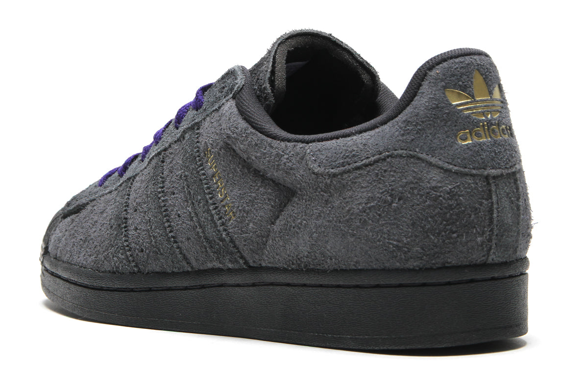 Adidas - Superstar ADV
Style # JR7409
Color : Carbon / Carbon / Collegiate Purple