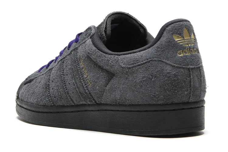 Adidas - Superstar ADV
Style # JR7409
Color : Carbon / Carbon / Collegiate Purple