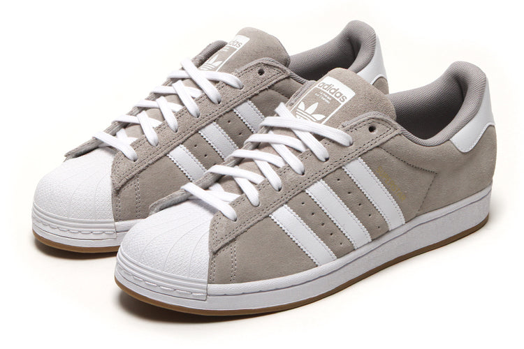 Adidas Skateboarding - Superstar ADV
Style # KI5733
Color : Clear Granite / Cloud White / Gold Metallic