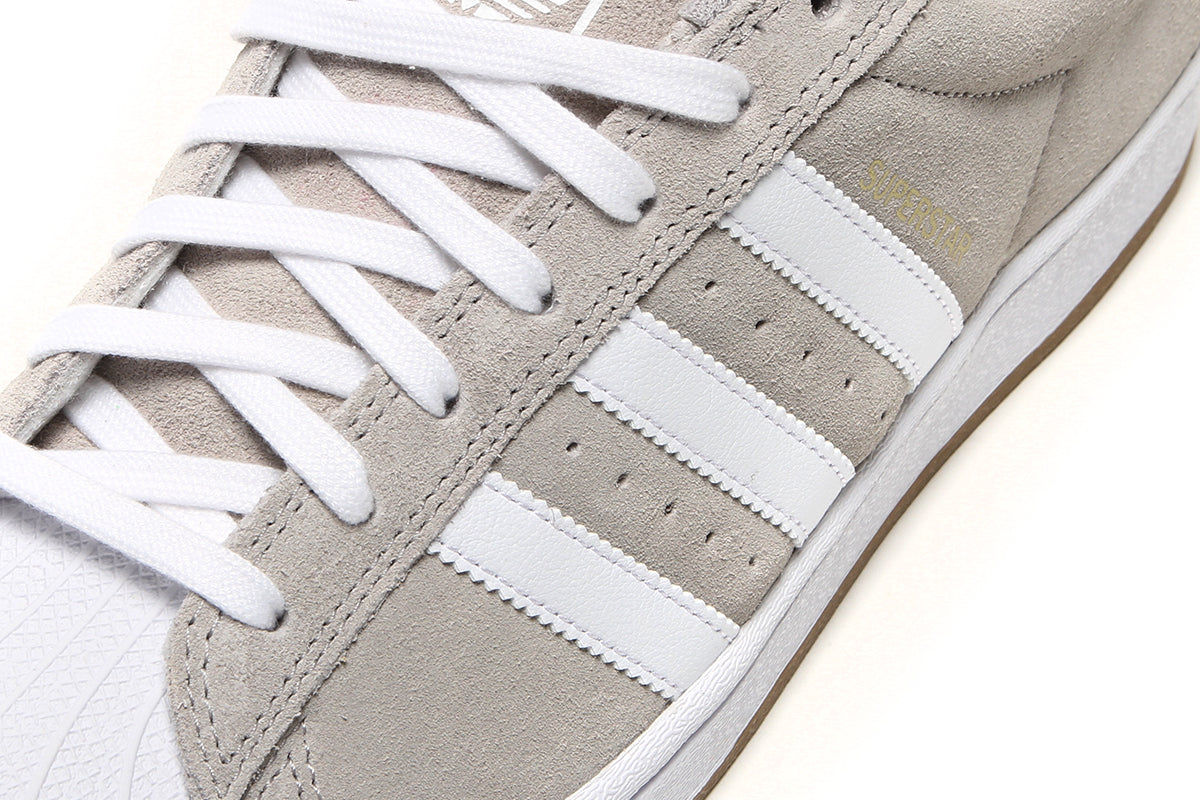 Adidas Skateboarding - Superstar ADV
Style # KI5733
Color : Clear Granite / Cloud White / Gold Metallic